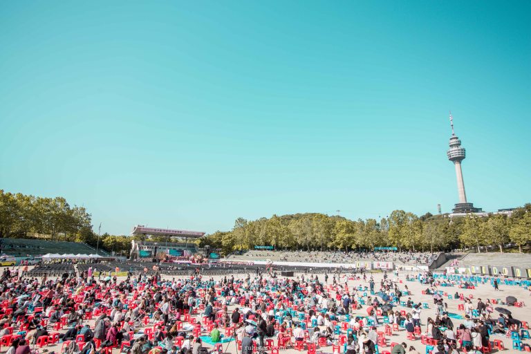 180519LanternBlue-0002